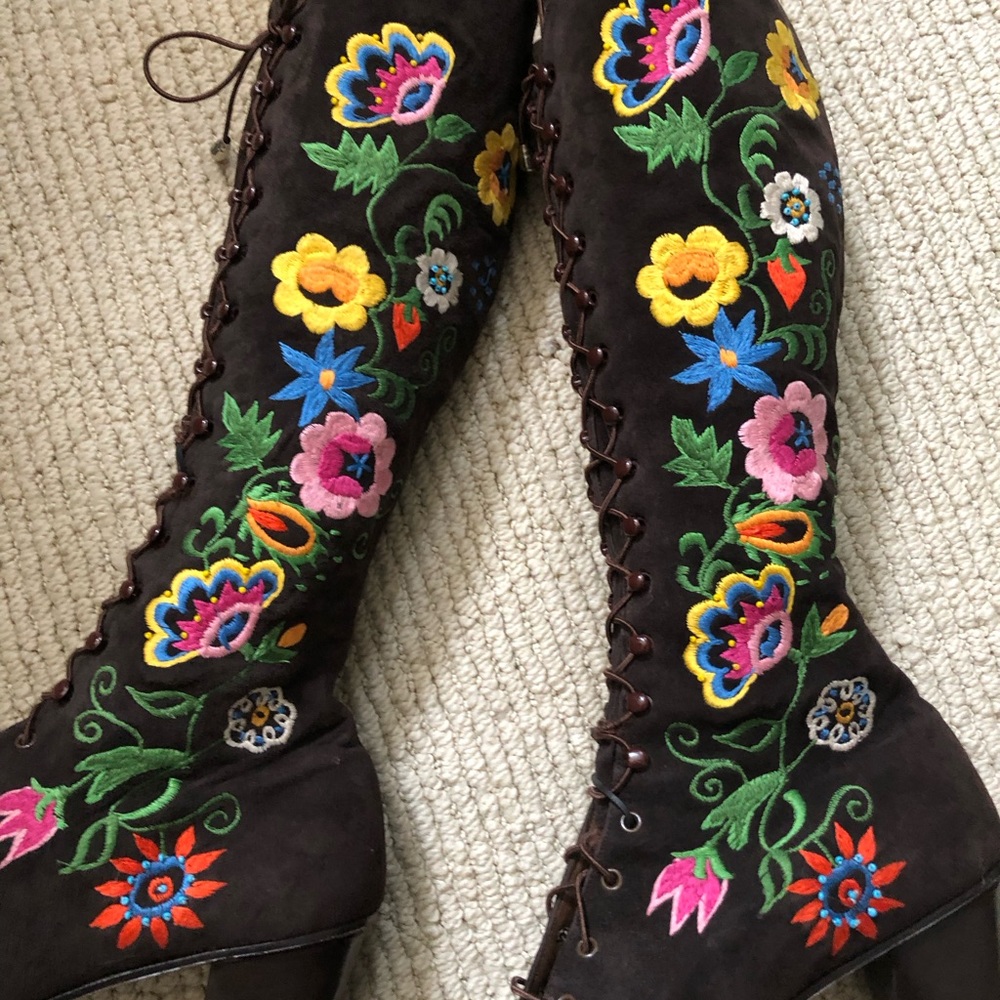 Vintage 1960's Jerry Edouard brocade boots.  Brown suede Size 7. Rare - Picture 2 of 11
